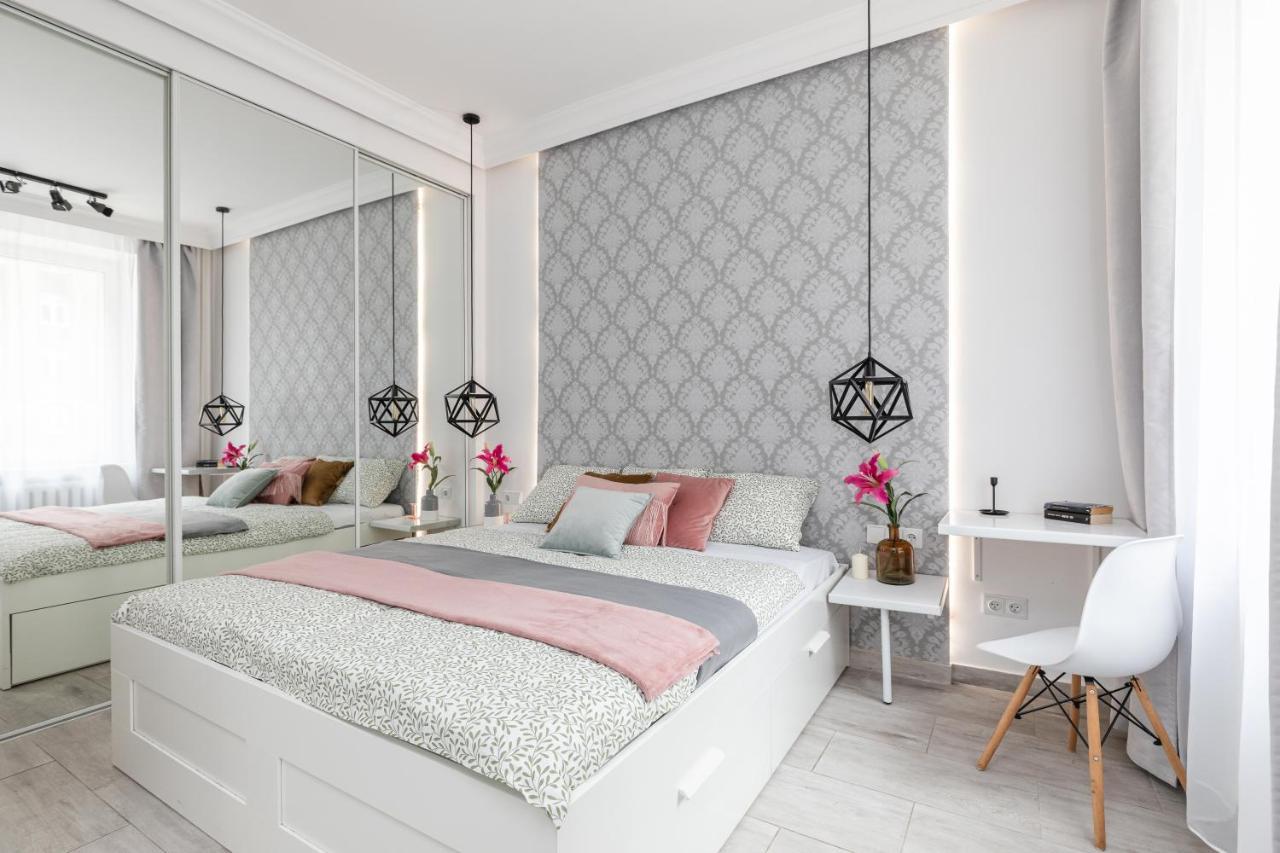 Superapart Chmielna 73A, City Center Varşovia Exterior foto